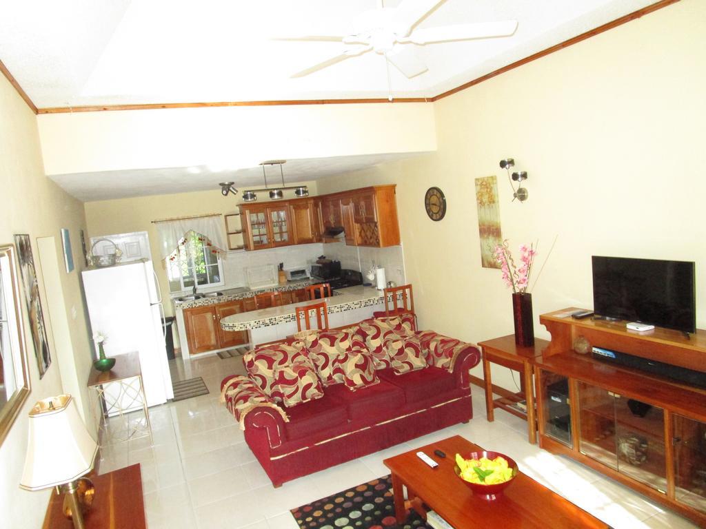 The Residence Portmore Apartments Экстерьер фото
