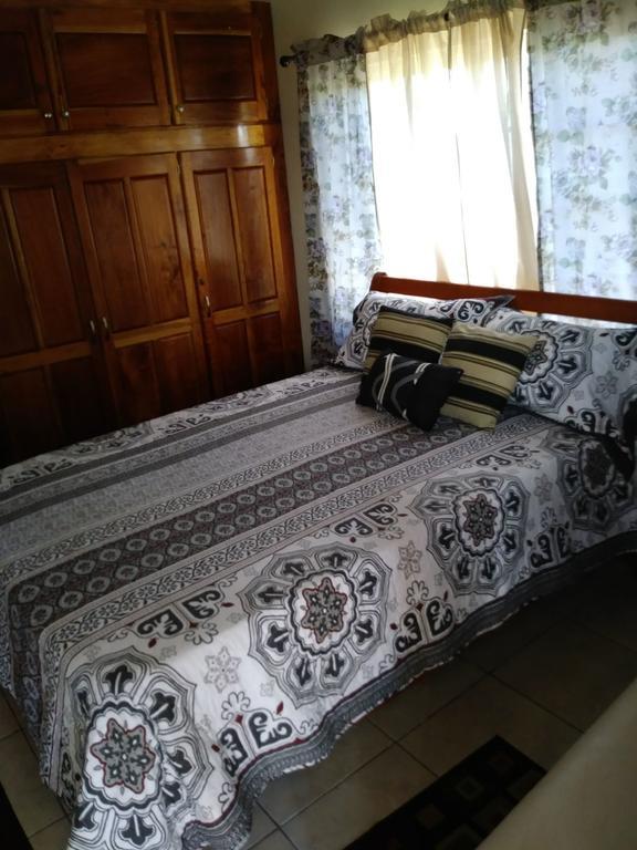 The Residence Portmore Apartments Экстерьер фото